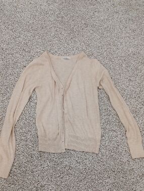 Debut Women's Light Beige V-Neck Button Cardigan Sweater Size Small
